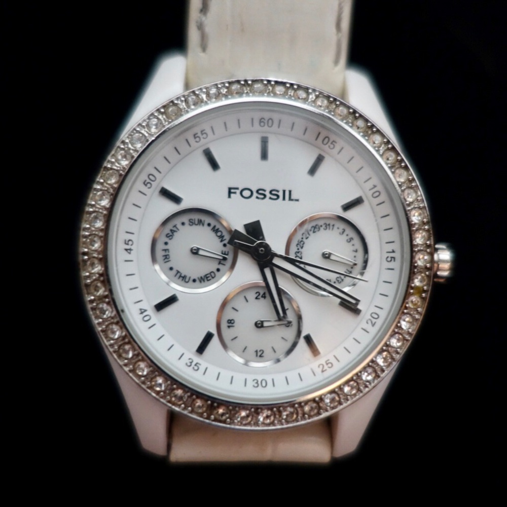White Fossil Watch with Bejeweled Face & Leather